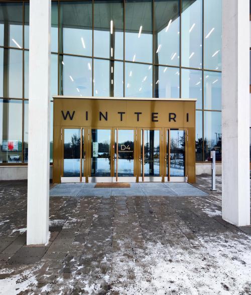 Wintterin sisäänkäynti.